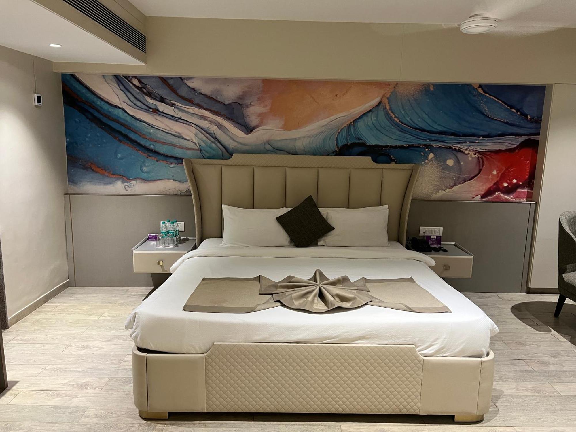 วิทส์ ชาลิมาร์ โฮเต็ล Hotel Ankleshwar ภายนอก รูปภาพ